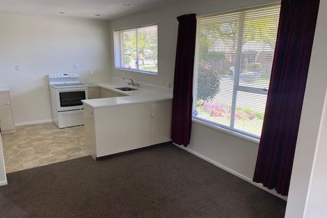 Photo of property in 16a Broadfell Avenue, Avonhead, Christchurch, 8042