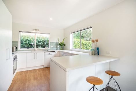Photo of property in 3/5 Glade Place, Birkenhead, Auckland, 0626