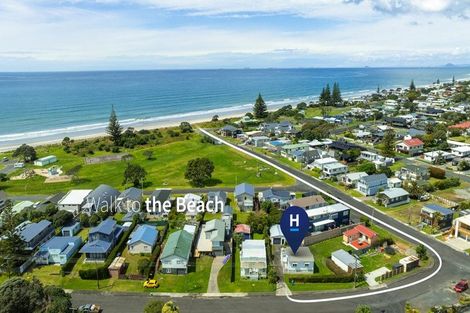 Photo of property in 32 Wallnutt Avenue, Waihi Beach, 3611