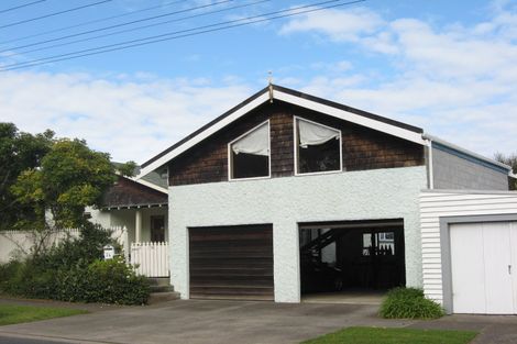 Photo of property in 26 Victoria Road, New Plymouth, 4310