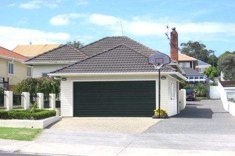 Photo of property in 18a Rogan Street, Mount Roskill, Auckland, 1041