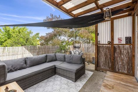 Photo of property in 47 Bluegum Road, Paraparaumu Beach, Paraparaumu, 5032