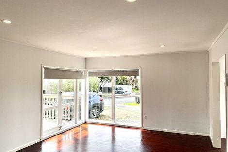 Photo of property in 123 Riverpark Crescent, Henderson, Auckland, 0610