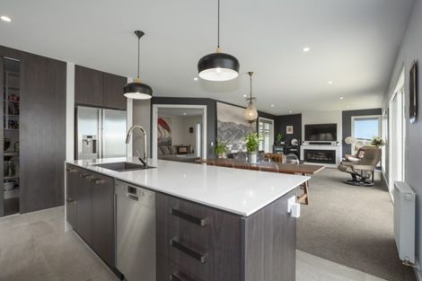 Photo of property in 76 Endeavour Drive, Whitby, Porirua, 5024