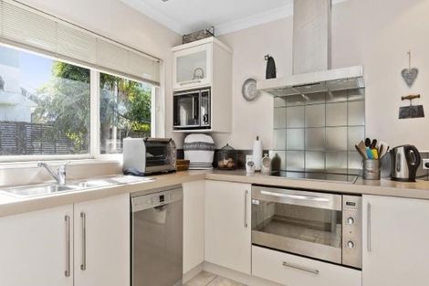 Photo of property in 1 Inverness Drive, Pyes Pa, Tauranga, 3112