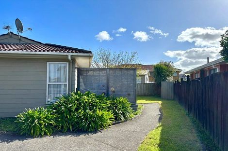 Photo of property in 96 Hutchinsons Road, Bucklands Beach, Auckland, 2014