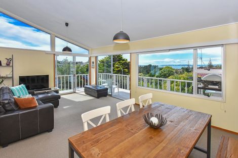 Photo of property in 1/2 Chilton Place, Howick, Auckland, 2014