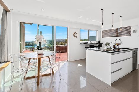 Photo of property in 5 Compass Way, Whitby, Porirua, 5024