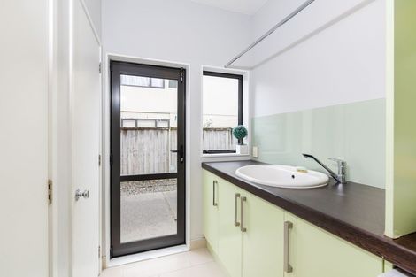 Photo of property in 117 Gracechurch Drive, Flat Bush, Auckland, 2016