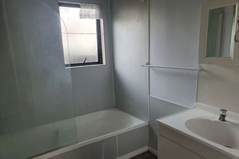 Photo of property in 3a Mawney Road, Henderson, Auckland, 0610