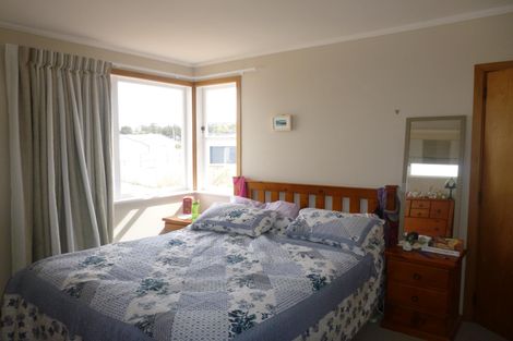 Photo of property in 11 Sandleigh Drive, Athenree, Katikati, 3177