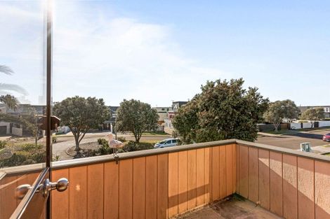 Photo of property in 17 Sunbrae Grove, Mount Maunganui, 3116