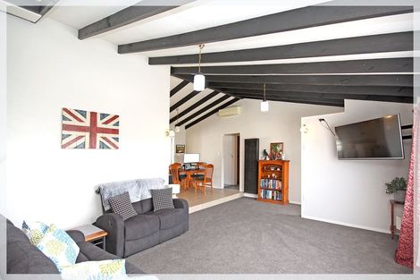 Photo of property in 11 Victoria Street, Foxton, 4814