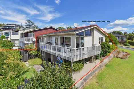 Photo of property in 1/2 Chilton Place, Howick, Auckland, 2014