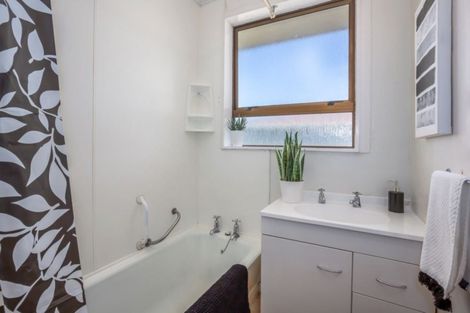 Photo of property in 87 Te Pene Avenue, Titahi Bay, Porirua, 5022