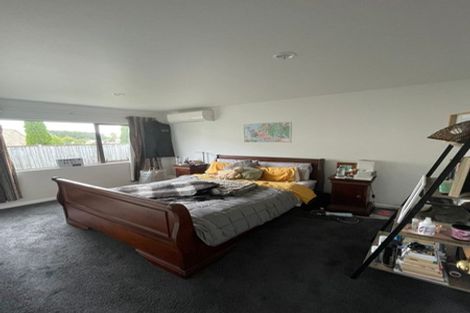Photo of property in 11 Rosses Place, Pinehill, Auckland, 0632