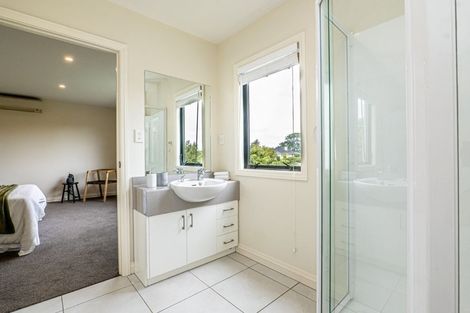 Photo of property in 321 Gardiners Road, Harewood, Christchurch, 8051