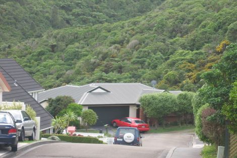 Photo of property in 17 Kapil Grove, Khandallah, Wellington, 6035