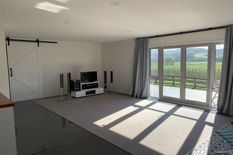 Photo of property in 129 Vipond Road, Wellsford, 0975