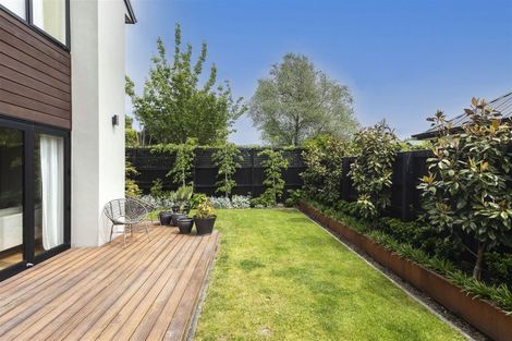 Photo of property in 28 Hawthorne Street, Strowan, Christchurch, 8052