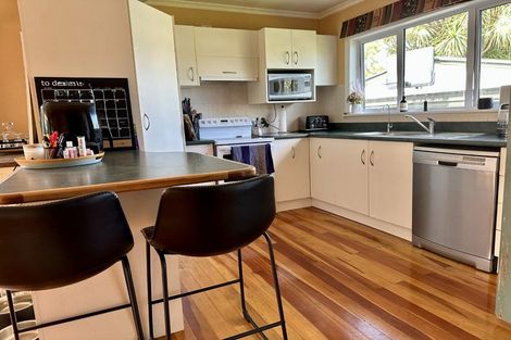 Photo of property in 12 Park Road, West End, Palmerston North, 4412