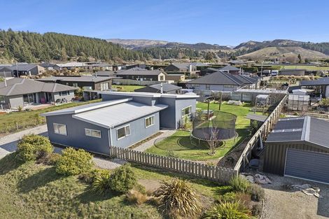 Photo of property in Luggate Park, 27 Cooper Crescent, Luggate, Wanaka, 9383