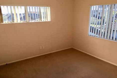 Photo of property in 10 Franshell Crescent, East Tamaki, Auckland, 2013