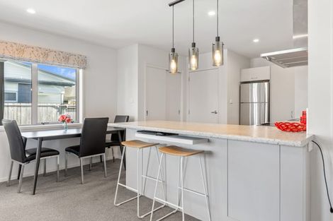 Photo of property in 11 Kamahi Crescent, Papamoa Beach, Papamoa, 3118