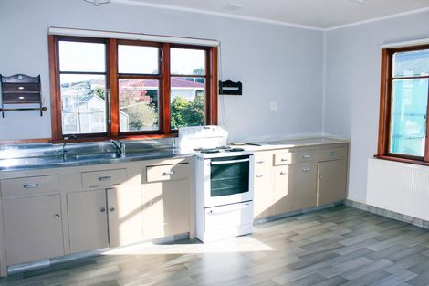 Photo of property in 31 Balmoral Street, Oamaru North, Oamaru, 9400