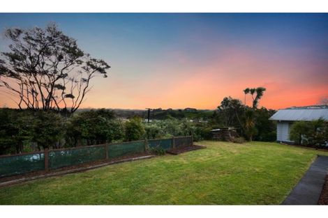 Photo of property in 4 Mcentee Road, Waitakere, Auckland, 0816