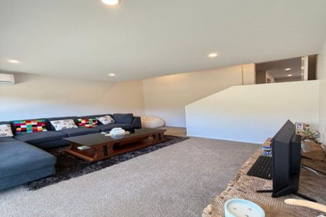 Photo of property in 28b Poruru Close, Papakura, 2110