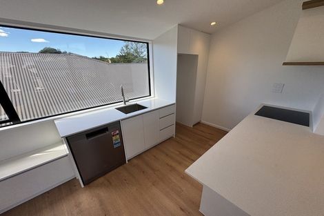 Photo of property in 7b Manor Place, Point Chevalier, Auckland, 1022