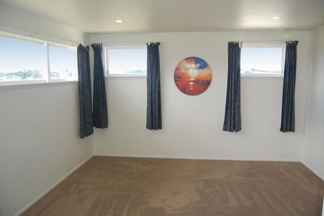 Photo of property in 14 Pavel Place, Kaiwaka, 0573