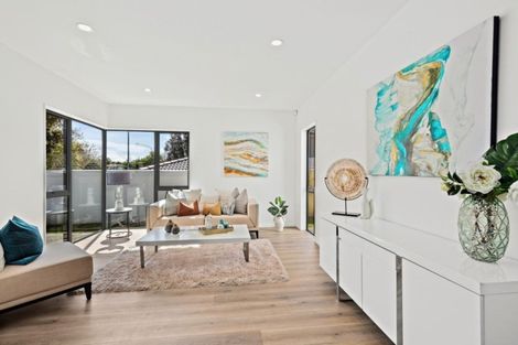 Photo of property in 46 Marina View Drive, West Harbour, Auckland, 0618