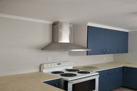 Photo of property in 10 Ellesmere Crescent, Highbury, Palmerston North, 4412