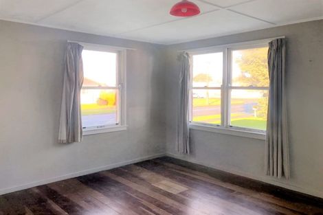 Photo of property in 2 Akatea Street, Gonville, Whanganui, 4501