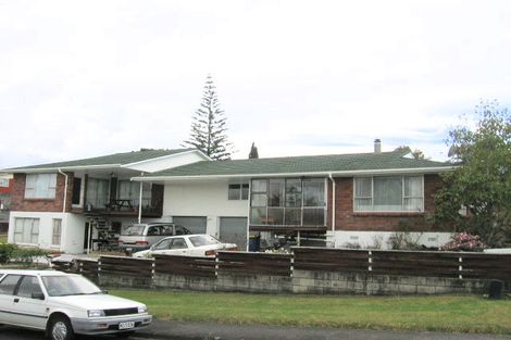 Photo of property in 1 South Pacific Place, Henderson, Auckland, 0612