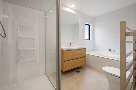 Photo of property in 4 Rautahi Street, Flat Bush, Auckland, 2019