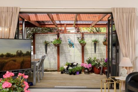 Photo of property in 13 Dowman Place, Te Puke, 3119