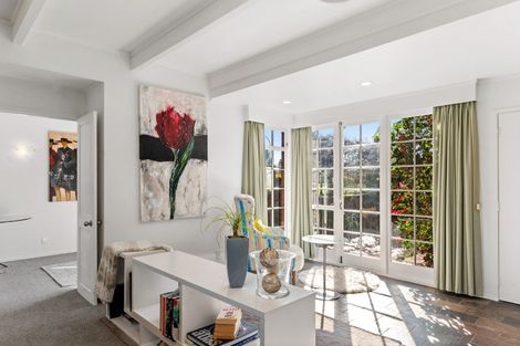 Photo of property in 2 Gwendoline Street, Glenholme, Rotorua, 3010