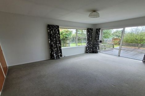 Photo of property in 16 Freebairn Street, Redwood, Christchurch, 8051