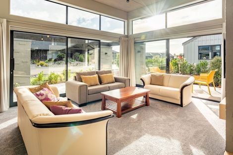 Photo of property in 4 Kanuka Close, Waikanae, 5036