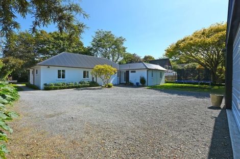 Photo of property in 19 Barton Road, Heretaunga, Upper Hutt, 5018