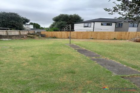 Photo of property in 7 Hallberry Road, Mangere East, Auckland, 2024
