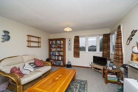 Photo of property in 1 Aytoun Street, Opunake, 4616