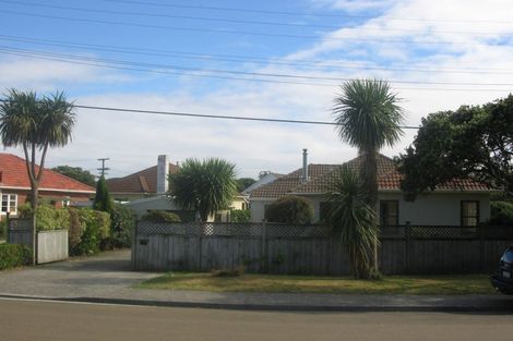 Photo of property in 1 Riverside Drive, Waiwhetu, Lower Hutt, 5010