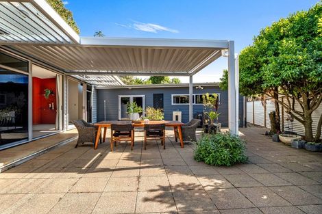 Photo of property in 2a Wouldbank Way, Welcome Bay, Tauranga, 3112