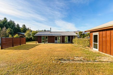 Photo of property in 15 Hewson Crescent, Lake Hawea, Wanaka, 9382