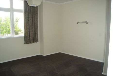 Photo of property in 52 Milne Terrace, Island Bay, Wellington, 6023