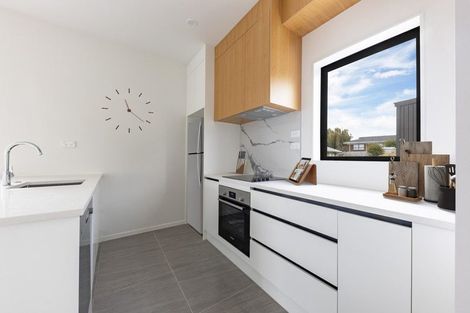 Photo of property in 1/50 Newington Road, Henderson, Auckland, 0612